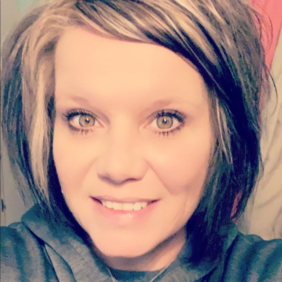 Meet your Posher, Brandi - Picture 1 of 1